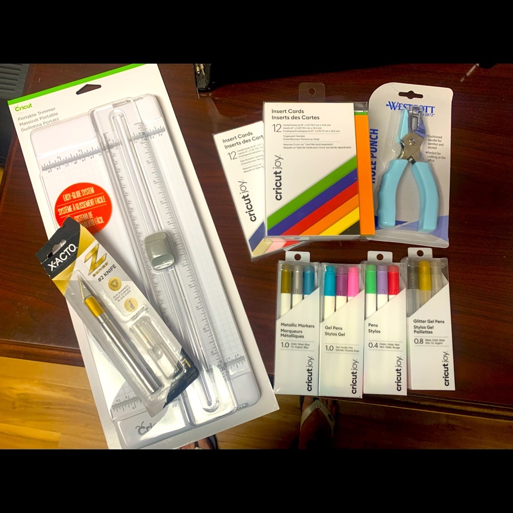 Assorted Cricut Joy items